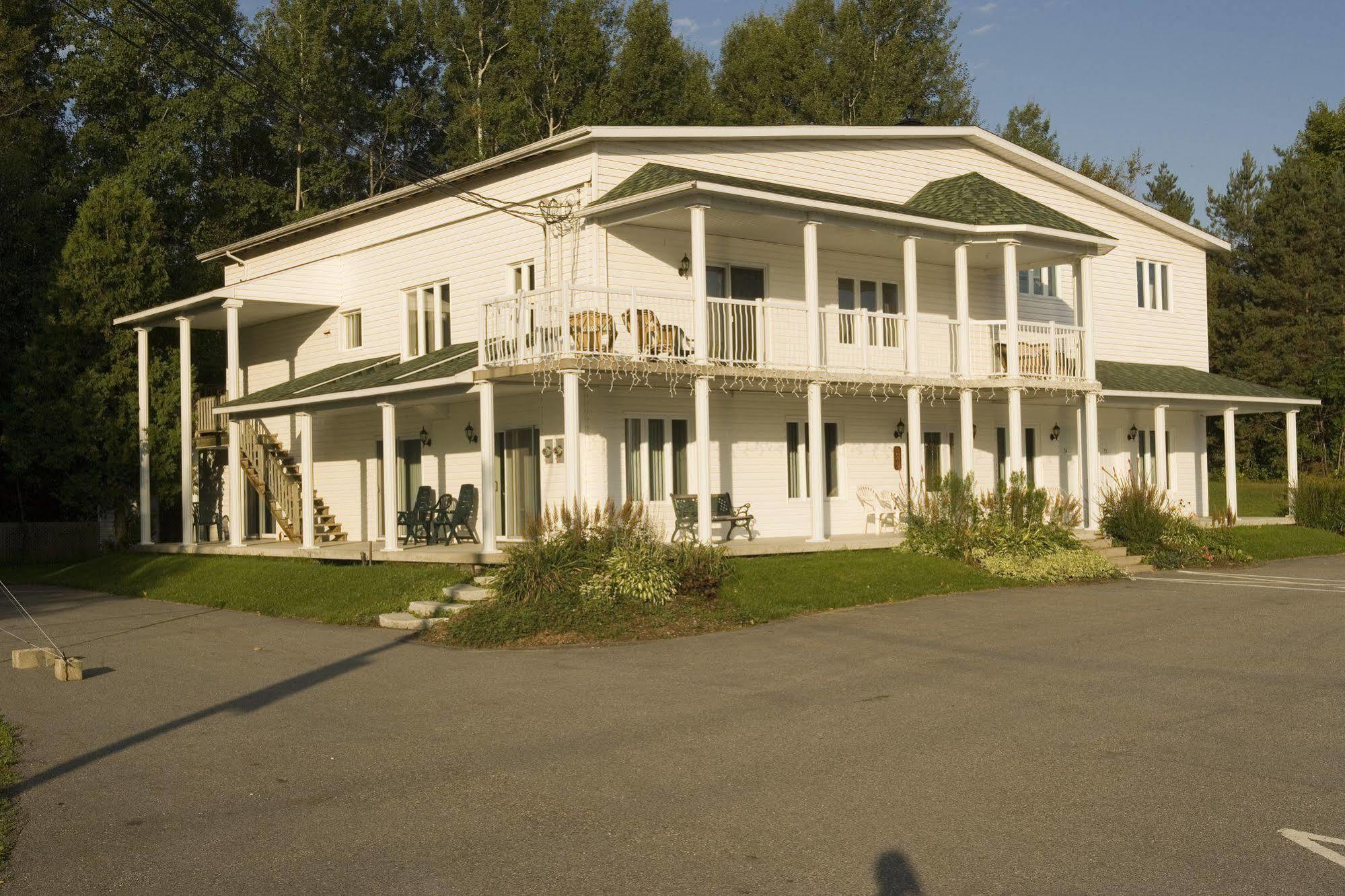 Manoir Du Lac William Saint-Ferdinand Ngoại thất bức ảnh